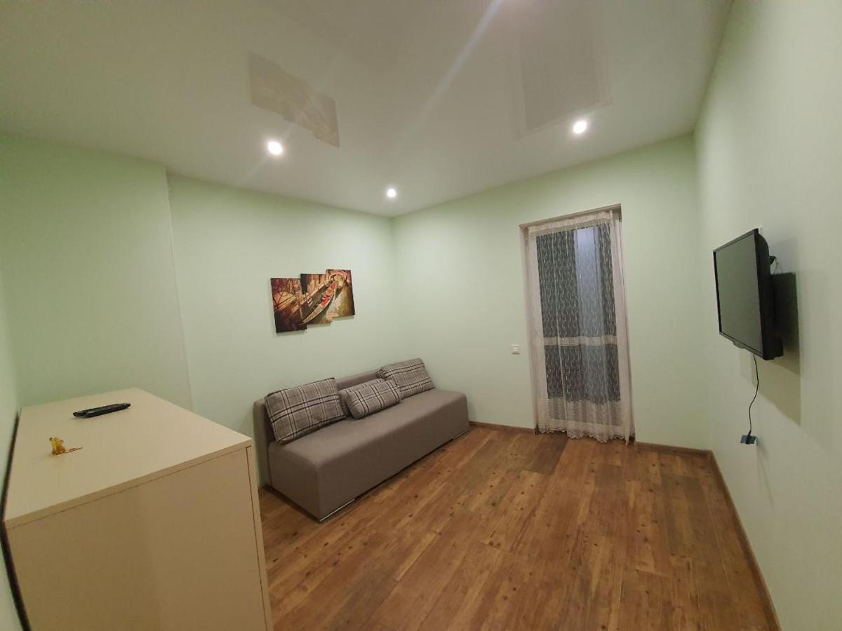 Avalon На Чорновола Appartement Lviv Buitenkant foto